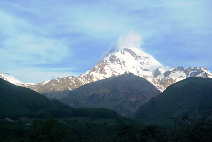 61  Kazbek je 3.nejvyšší hora Gruzie,má 5 047 m