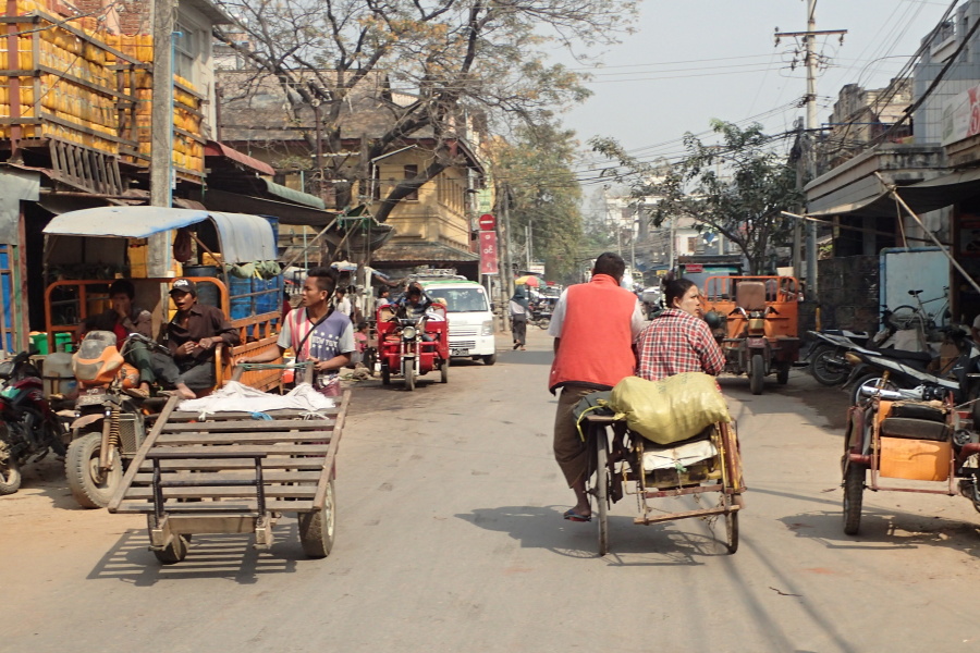 03 Úplně jiný svět než Yangon